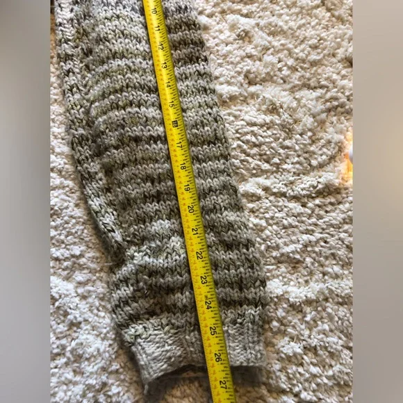 Vintage hand knit striped wool sweater - Picture 4 of 10